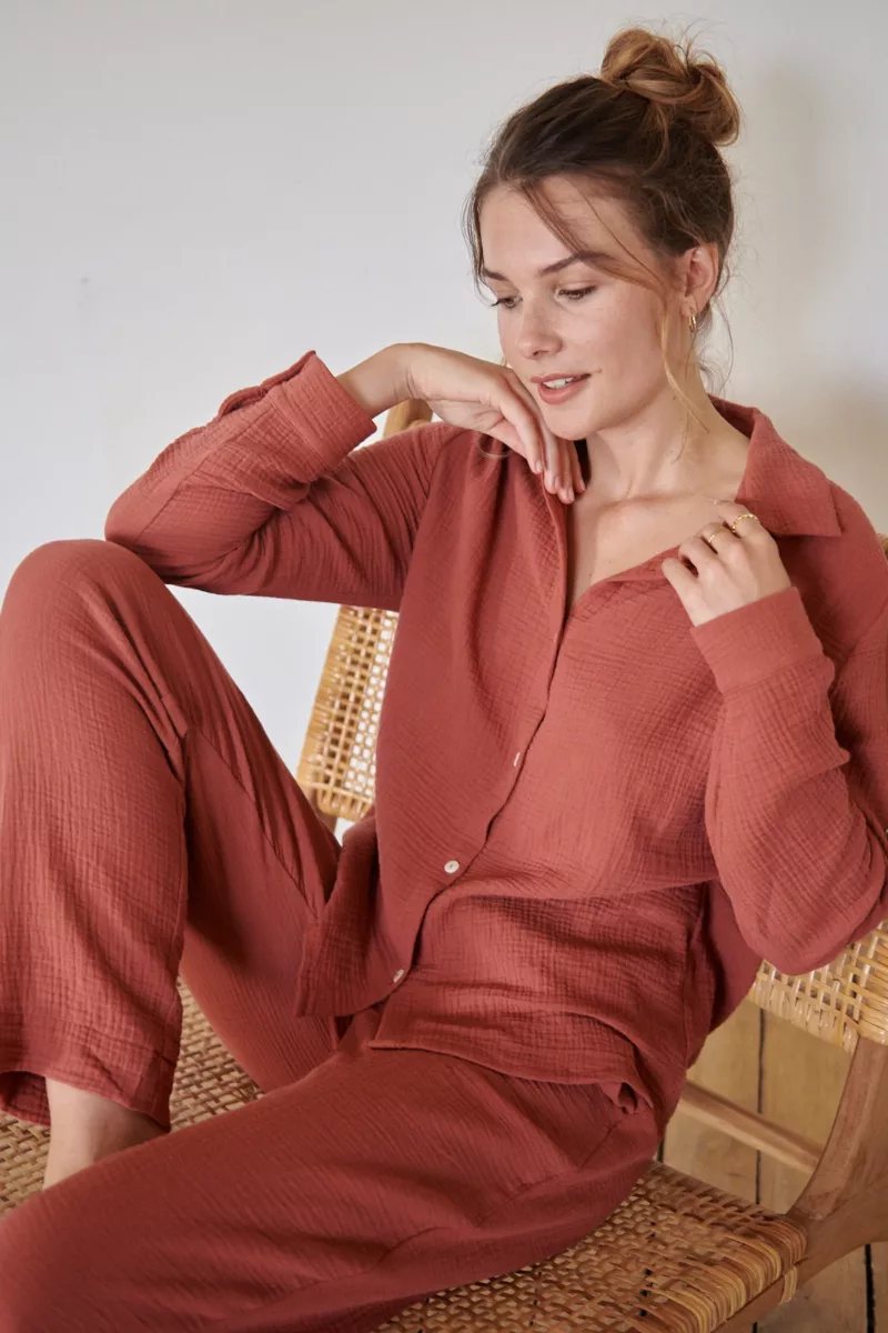 CHEMISE DE PYJAMA FEMME EN GAZE DE COTON BIO ROUGE 3