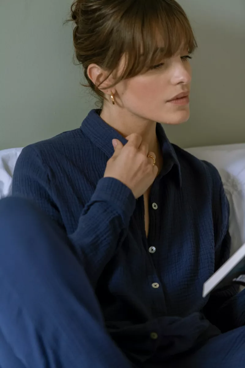 CHEMISE DE PYJAMA FEMME EN GAZE DE COTON BIO BLEU MARINE