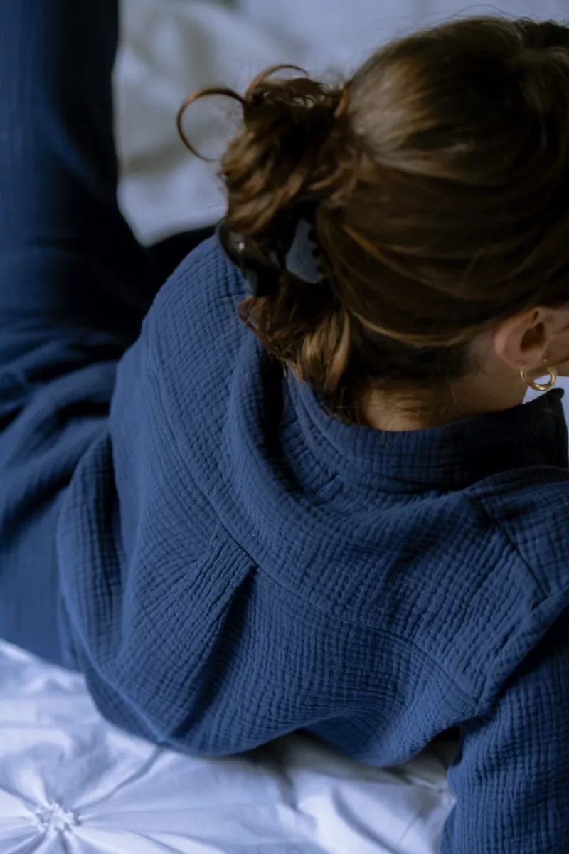 ENSEMBLE DE PYJAMA FEMME EN GAZE DE COTON BIO BLEU MARINE