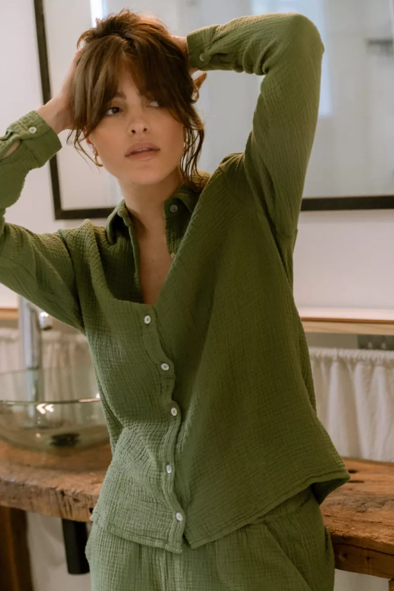 CHEMISE DE PYJAMA FEMME EN GAZE DE COTON BIO VERT OLIVE