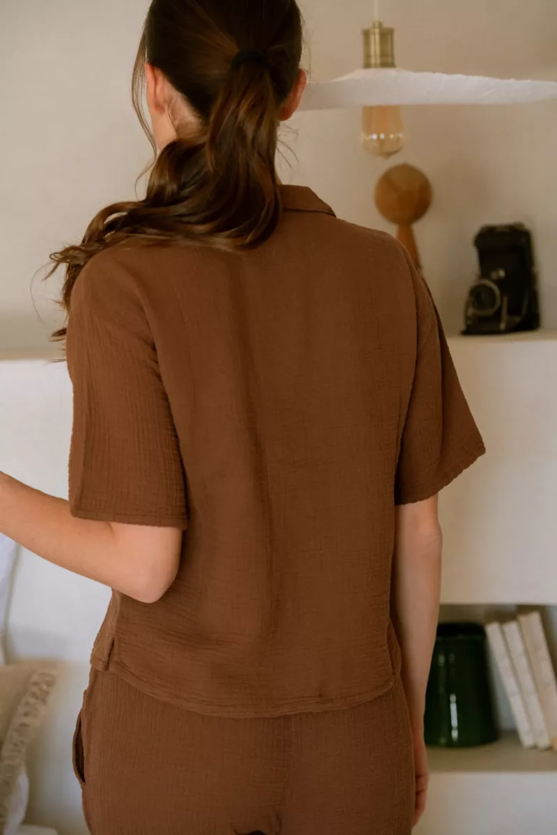 CHEMISE DE PYJAMA FEMME MANCHES COURTES EN GAZE DE COTON BIO MARRON