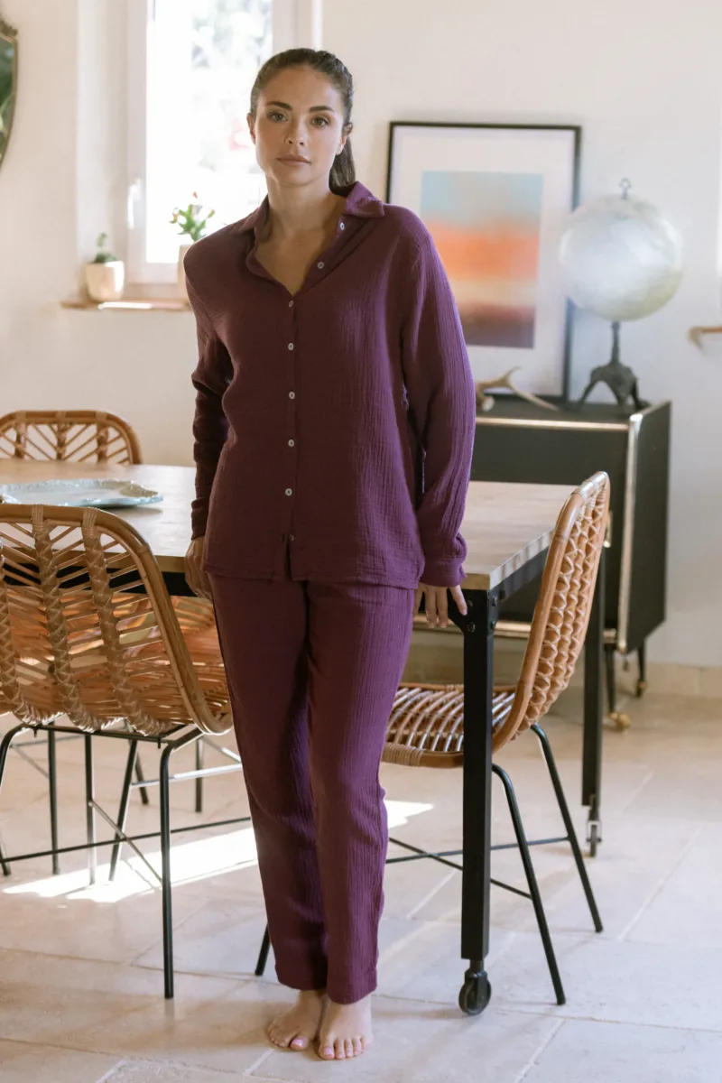 Ensemble de pyjama Daphné bordeaux en gaze de coton bio, chemise manches longues et pantalon