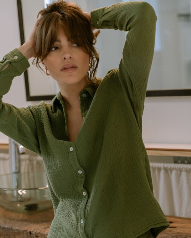 VERT ESPOIR 
Respirant, léger et écoresponsable nos pyjamas en gaze de coton biologique sont un choix aussi doux pour vous que pour la planète 🌱

Dernières tailles disponibles du XS au XL

——
#pyjamafemme #moderesponsable #modedurable #cotonbio #chemisecotonbio #madeineurope #cotonbiologique #modefemme #doublegazedecoton #matieresnaturelles #marquefrancaise